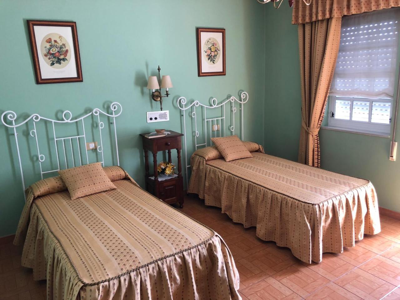 Hostal Juan Rosal Bagian luar foto